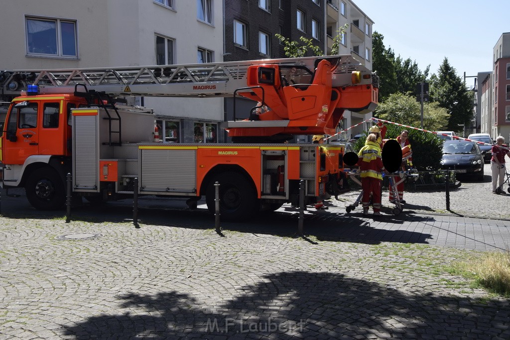 Explo Feuer 2 Koeln Kalk Hoefestr P014.JPG - Miklos Laubert